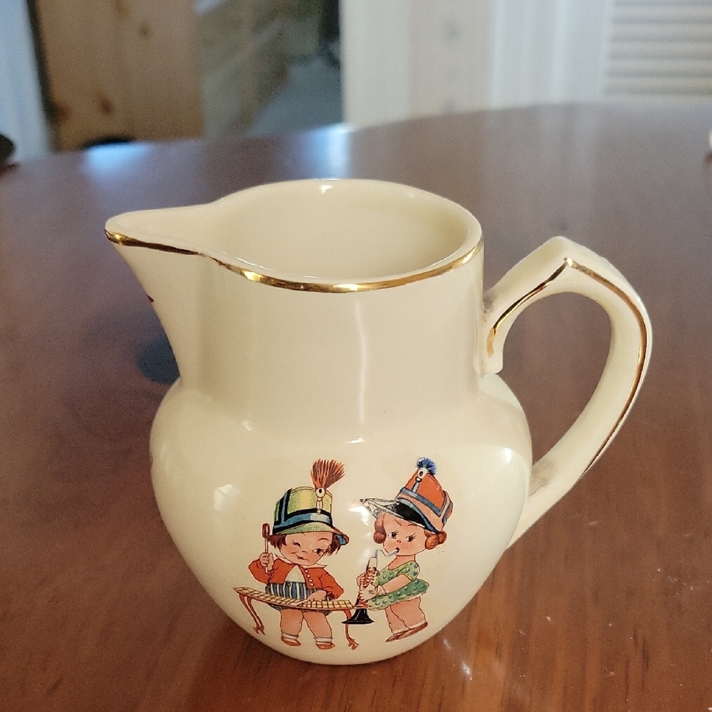 Vintage NIMY Imperial Royal Belgium Creamer
